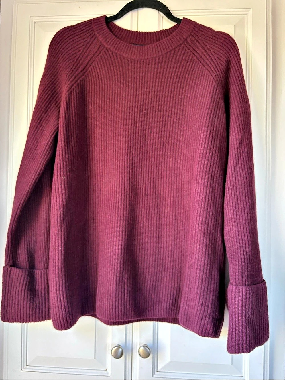 GAP Cozy Classic Raglan Sweater Burgandy Small